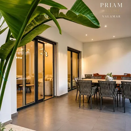 Valamar Priam D11 فيلة