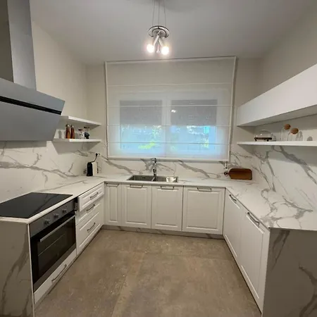 Valamar Priam D11 فيلة Hamallaj